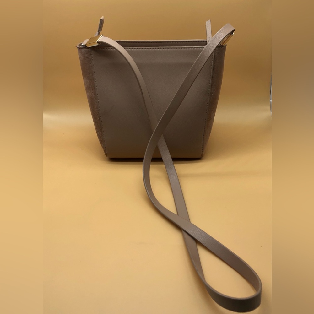 H&M Women Shoulder Zipper Cream Handbag